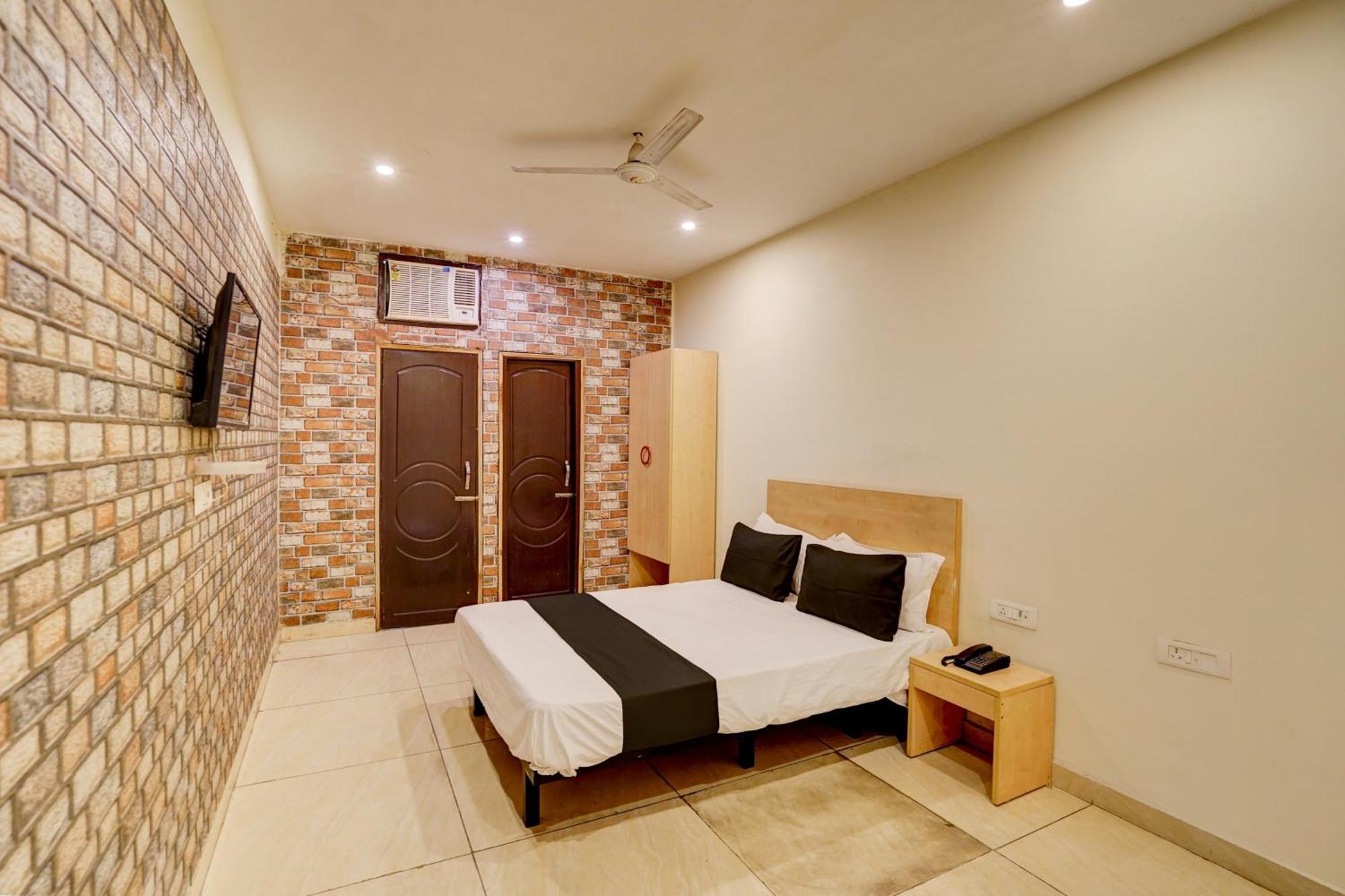 Hotel O Blue Vibes 密拉特 外观 照片